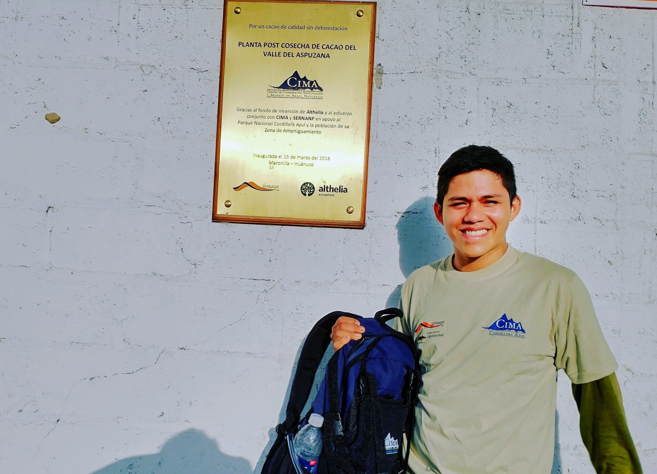 Mark Ubaldo - Bachiller